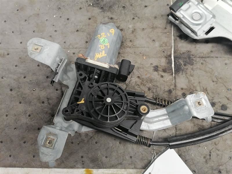 Driver Left Rear Window Regulator Electric Fits 00-06 TAHOE 905805