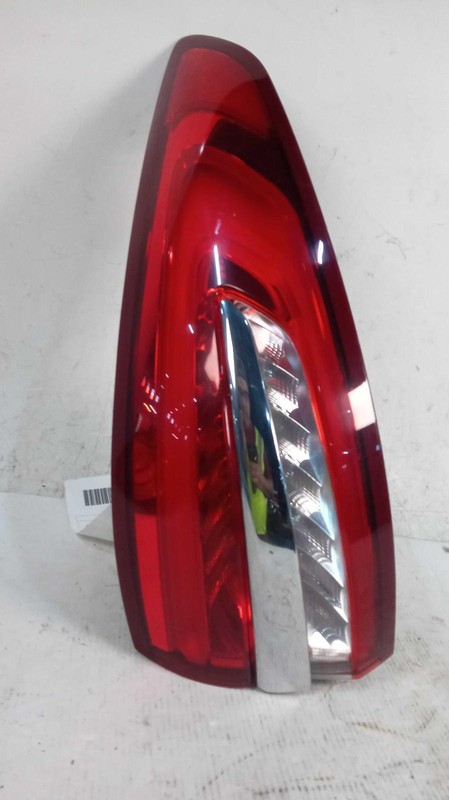 2017 Ford Fusion Right Tail Light Assembly Maroon 636415 118K Miles Used