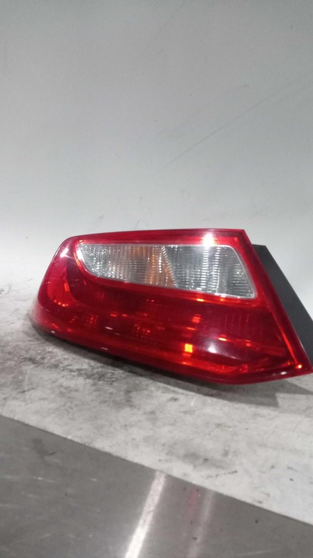 2015 Honda Accord Left Tail Light Assembly White Used OEM 65964 Cpe 155k Miles