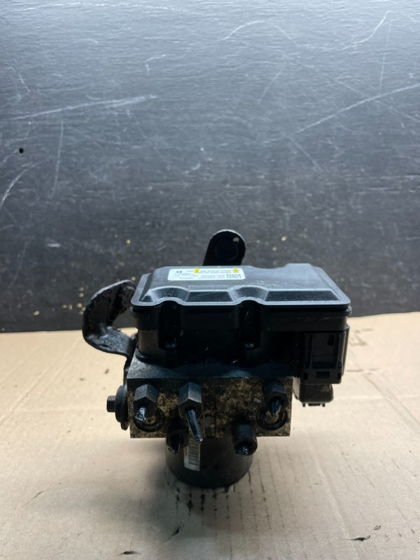 2011 - 2014 Ford E250 E350 VanABS Anti Lock Brake Pump Module Oem v1973 DG