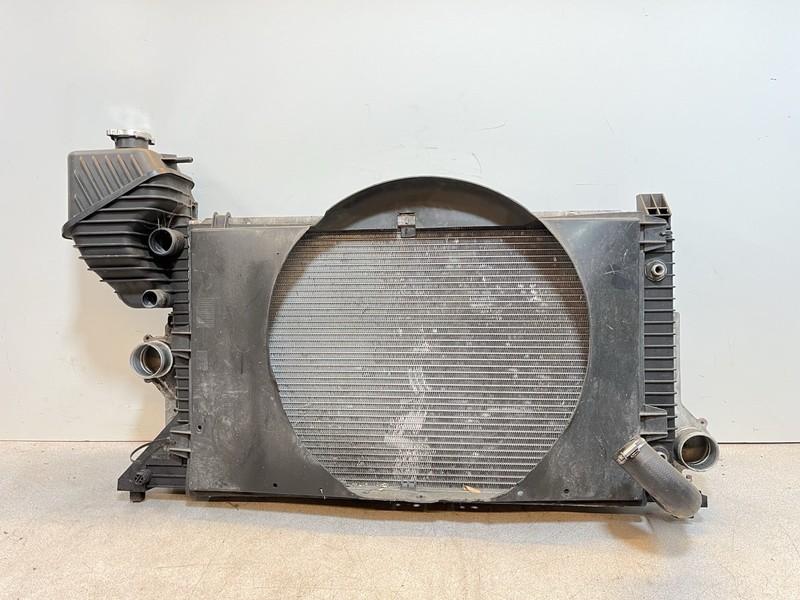 02-06 Mercedes Dodge Freightliner Sprinter T1N Radiator TurboIntercooler 2.7L