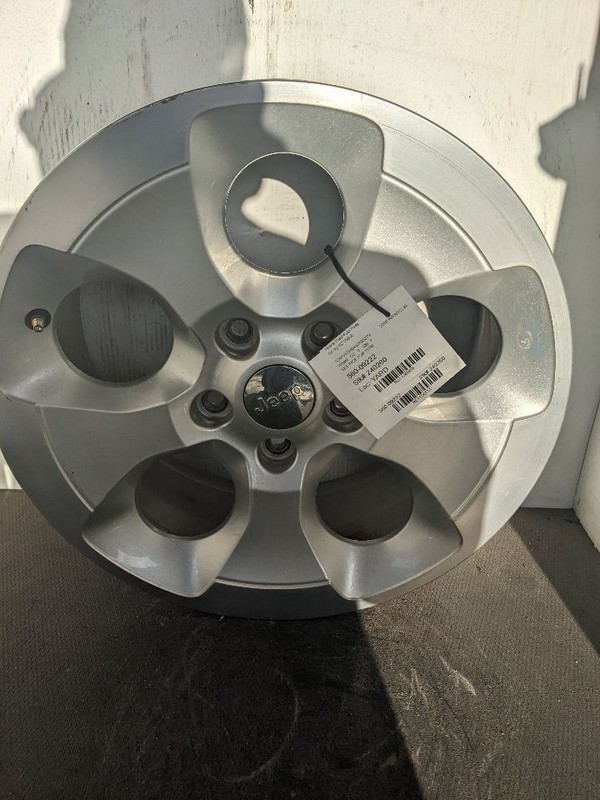 Wheel 18x7-1/2 5 Hole Silver Fits 13-15 WRANGLER 1136555