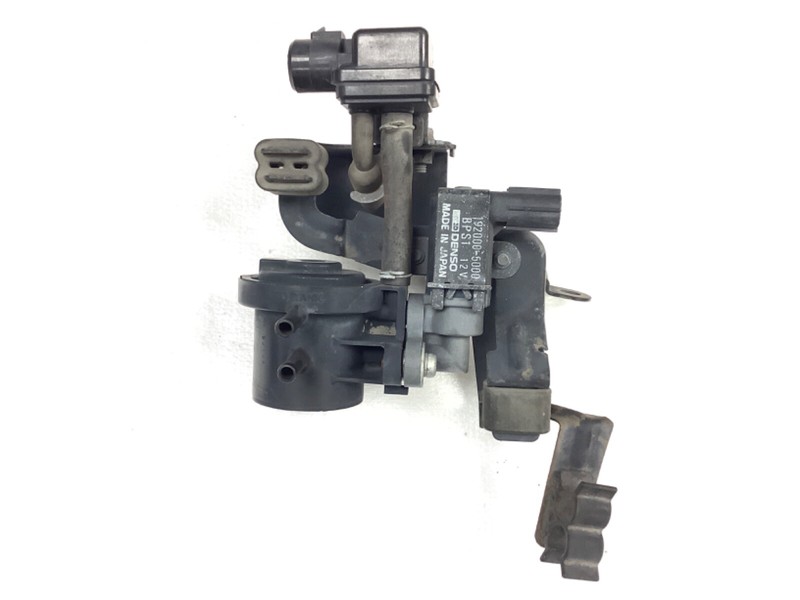 96-99 Acura RL Valve Set Two Way Solenoid Vent Pressure Sensor w Brackets OEM