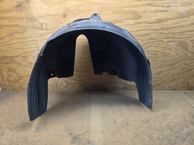 2011-2015 Chevrolet Volt Wheel Well Liner RH Rear Passenger Side 22799270 OEM