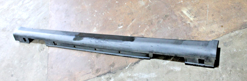 2003 2004 Infiniti G35 Sedan Left Driver Side Skirt Rocker Panel OEM
