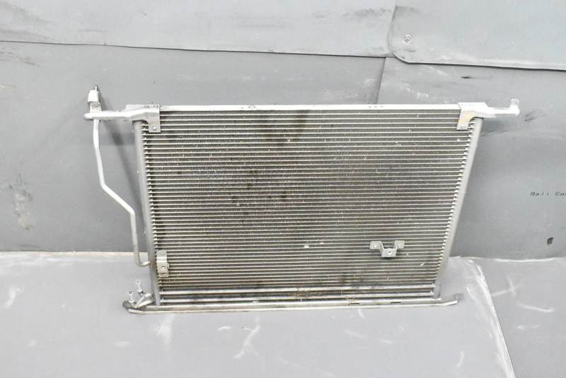 03-08 Mercedes R230 SL500 AC A/C Air Conditioning Condenser Assembly OEM