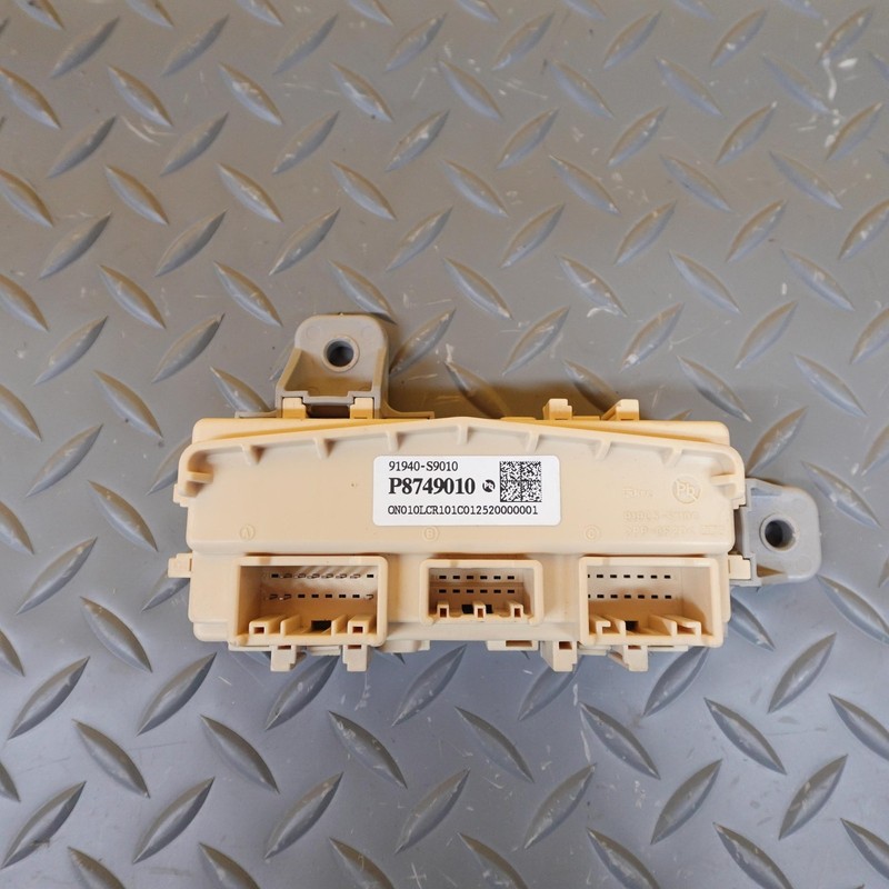 2020-2024 KIA TELLURIDE FUSE RELAY JUNCTION BLOCK MODULE UNIT OEM 91940S9010