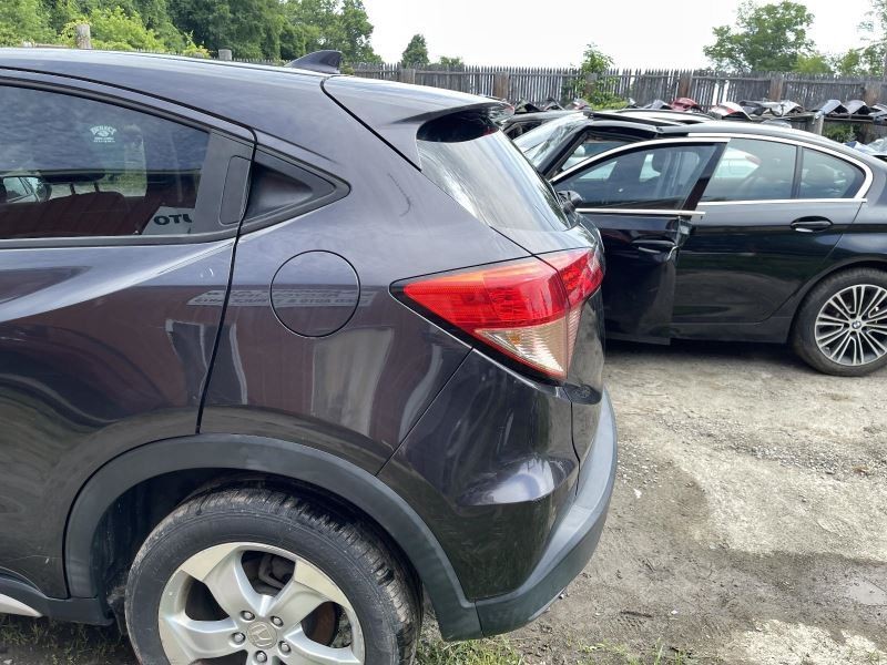 2016-2022 HONDA HR-V LEFT QUARTER PANEL BLACK PC:NH821M 1.8L AT AWD 88K EX 55251