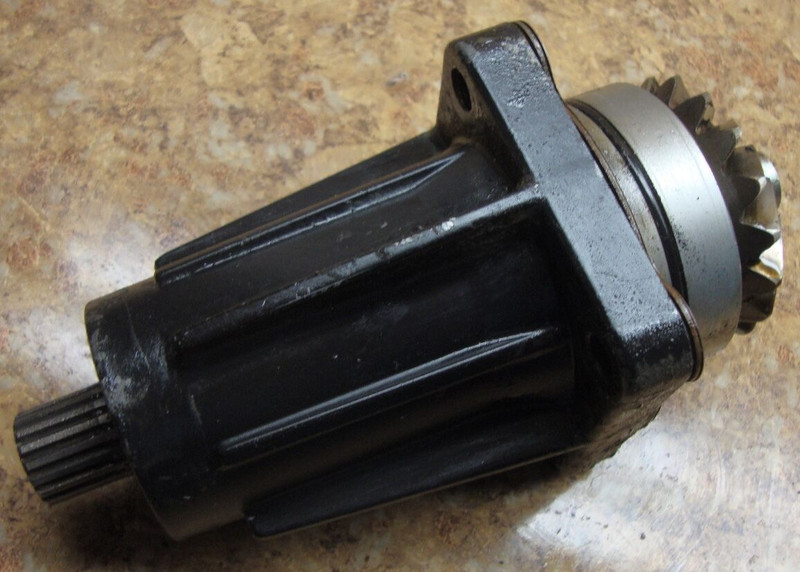1985 KLF 185 A KLF185 ATV Bayou Engine Shaft Drive Bevel Gear Transfer Case N10