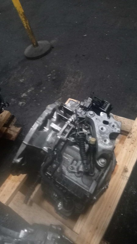2017 Jeep Cherokee Automatic Transmission Assembly 95K Miles OEM Black