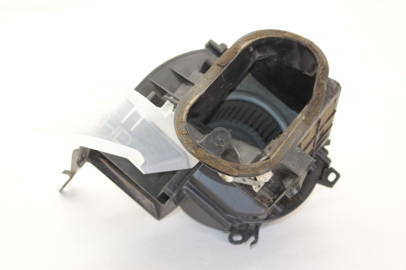 95-04 Toyota TACOMA 2.7L Blower Motor Heater Motor with Housing