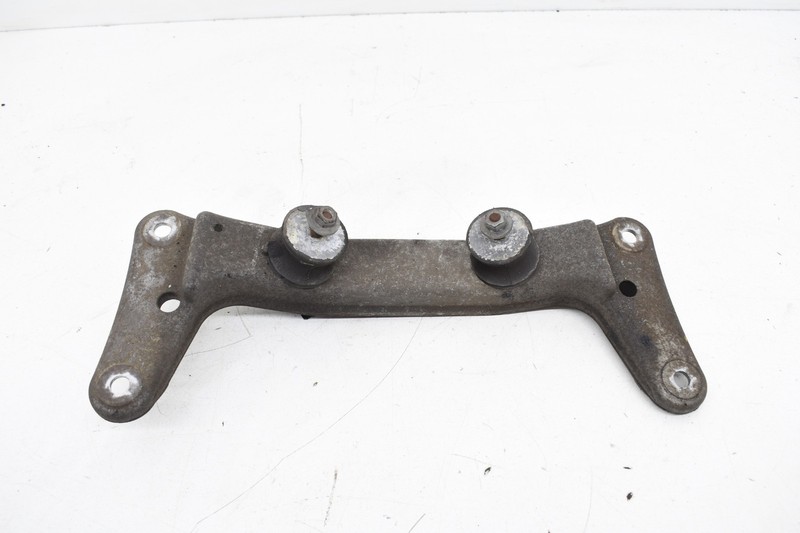2007 BMW E92 328i RWD A/T Transmission Gearbox Support Mount Bracket OEM KW79