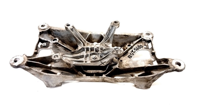 17-24 AUDI B9 A4 A5 2.0 FWD QUATTRO AUTOMATIC TRANSMISSION MOUNT BRACKET OEM 081
