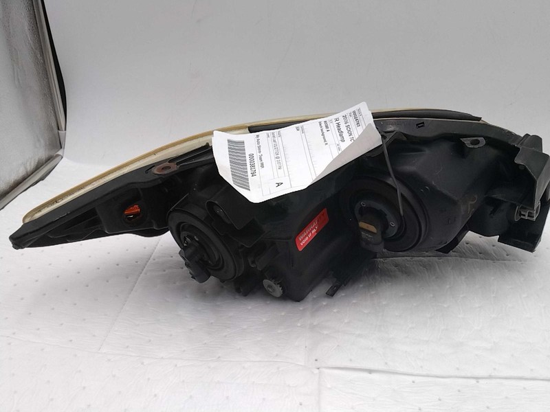 2006 Scion tC Right Headlight Assembly, Silver, Used, Cracked Lens, 245K Mi