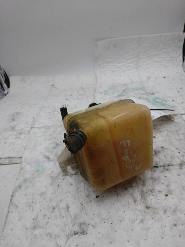 2013 Chevrolet Captiva Sport Engine Coolant Reservoir White OEM 2.40L 671