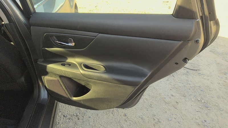 Rear Door Trim Panel NISSAN ALTIMA Right 16 17 18 15 14 13