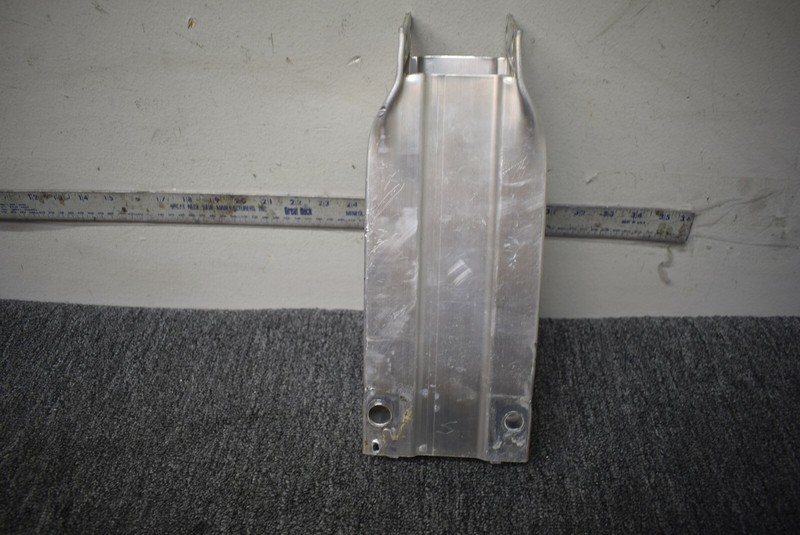 2012-2015 MERCEDES BENZ C250 LEFT SIDE REINFORCEMENT BRACKET FACTORY OEM