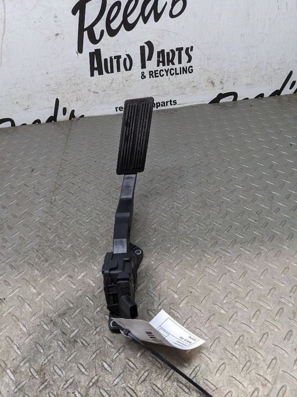 2007-2018 Jeep Wrangler Accelerator Throttle Gas Pedal & Sensor OEM 511961