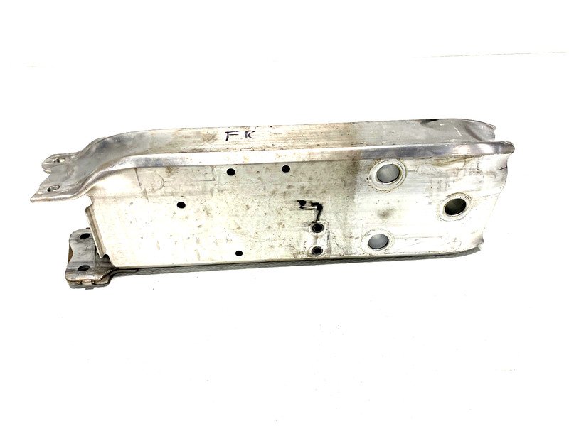 18 19 20 BMW F22 F30 F32 FRONT RIGHT REBAR REINFORCEMENT BRACKET OEM #A0.08