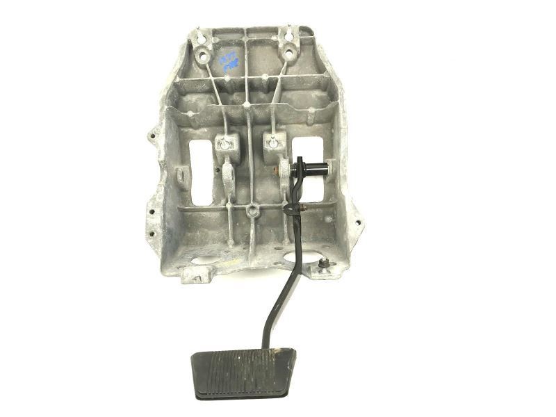 Brake Pedal With Bracket 52014128AD Fits 2009-2018 Dodge Ram 2500 70943