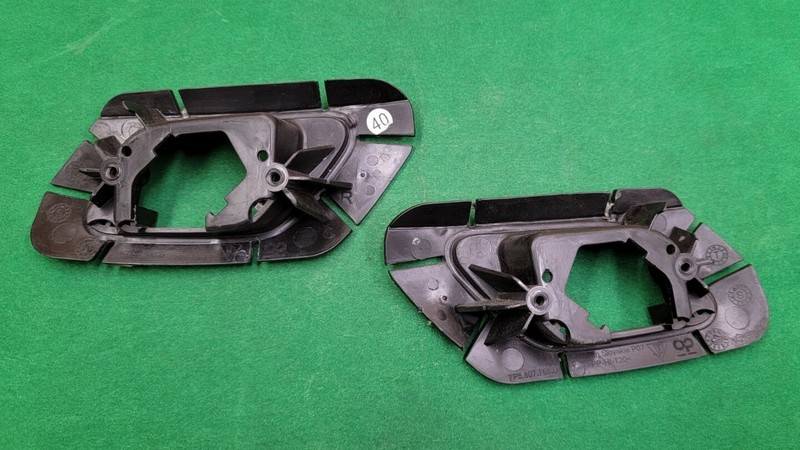 2015 - 2018 PORSCHE CAYENNE Front Bumper Washer Cover Brackets OEM