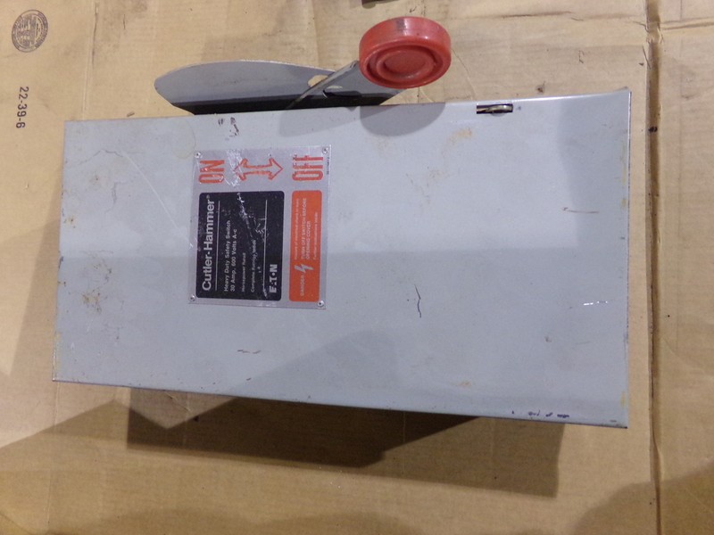 Cutler Hammer 30-11587-2 Heavy Duty Safety Switch *FREE SHIPPING*