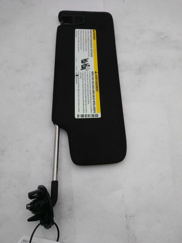 2017 Chevrolet Camaro Black Sun Visor OEM Used 89000 Miles NJ25-26755-675447