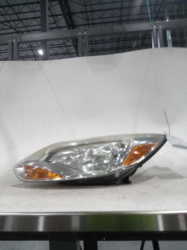 2012 Ford Focus Left Headlight Assembly Grey 173738 151K Miles Used