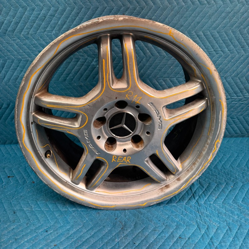 02-04 Mercedes C32 AMG Factory OEM rear 17" Rim A 170 401 20 02OEM Wheel