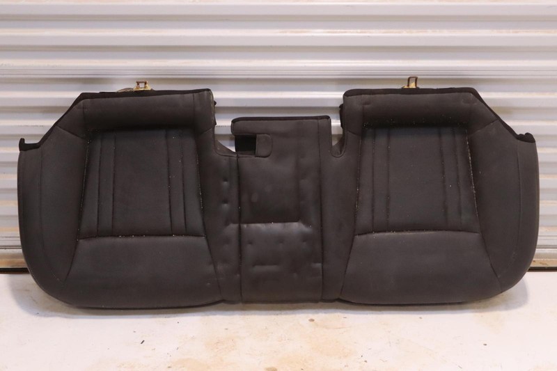 2015-2016 HYUNDAI GENESIS SEDAN REAR SEAT LOWER CUSHION BOTTOM PAD OEM