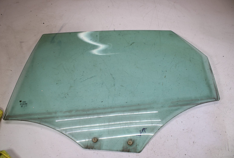 09-16 Audi A4 S4 B8 Rear Left Door Window Glass 8K5845205E OEM