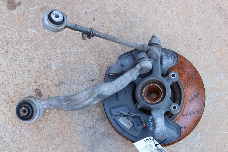 2012-2018 MERCEDES CLS550 W218 AWD FRONT LEFT SPINDLE KNUCKLE HUB W/ ARMS OEM