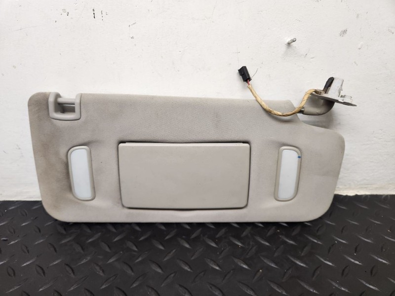 09-17 Chevrolet Traverse Right Passenger Sun Visor Gray OEM 23234421