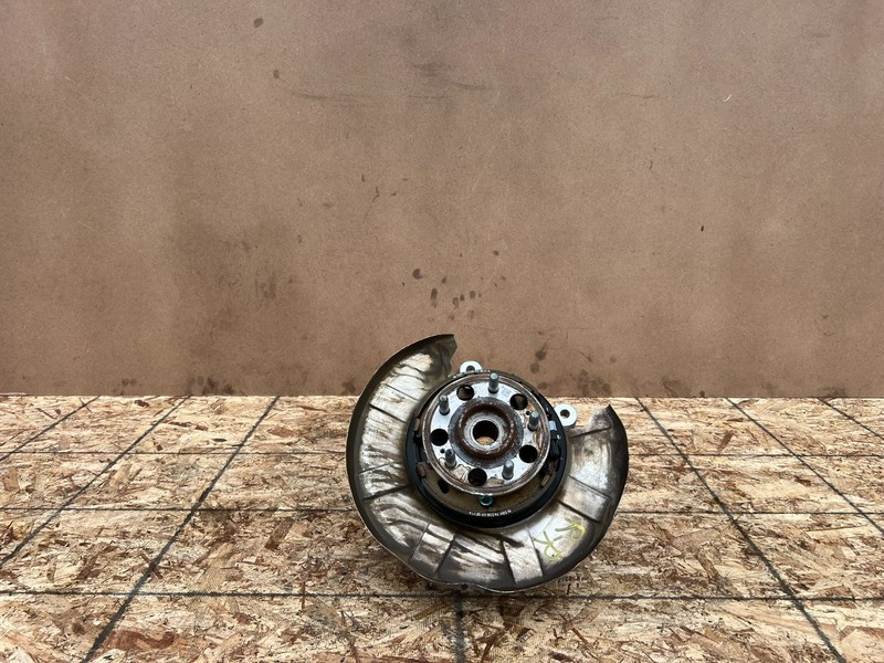 GENESIS G70 2019-2026 OEM REAR RIGHT PASSENGER SPINDLE KNUCKLE HUB ASSEMBLY