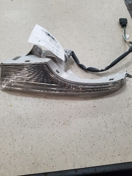 Passenger Corner/Park Light Park Lamp-turn Signal Fits 13-15 ALTIMA 499065