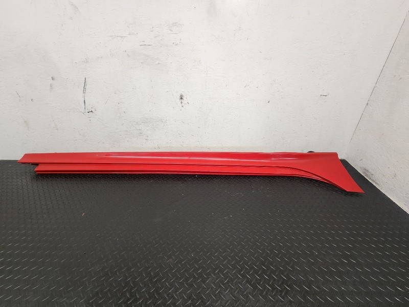 22-26 Honda Civic Right Passenger Rocker Molding Red (AG5) OEM 71800-T20-A00ZE