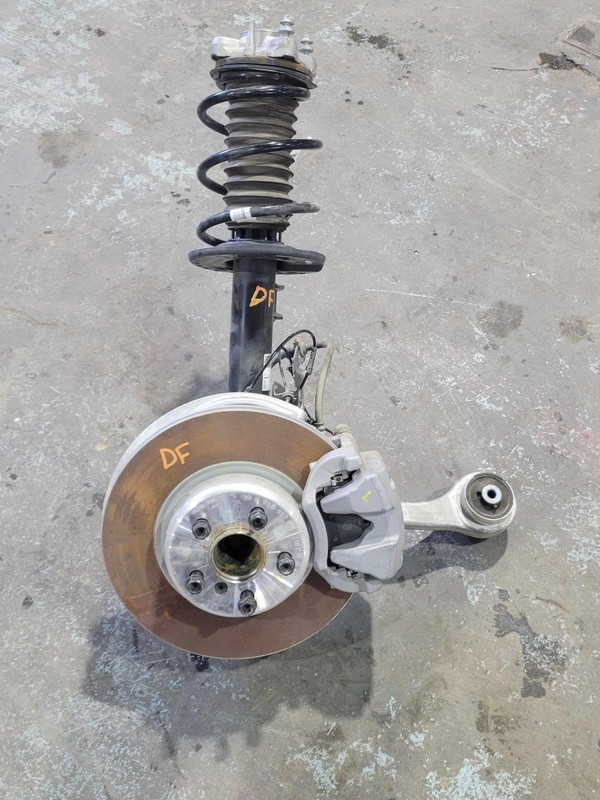 2019-2021 BMW 330I Rwd W/o Adaptive or Sport Suspension LH Front Knee Assembly