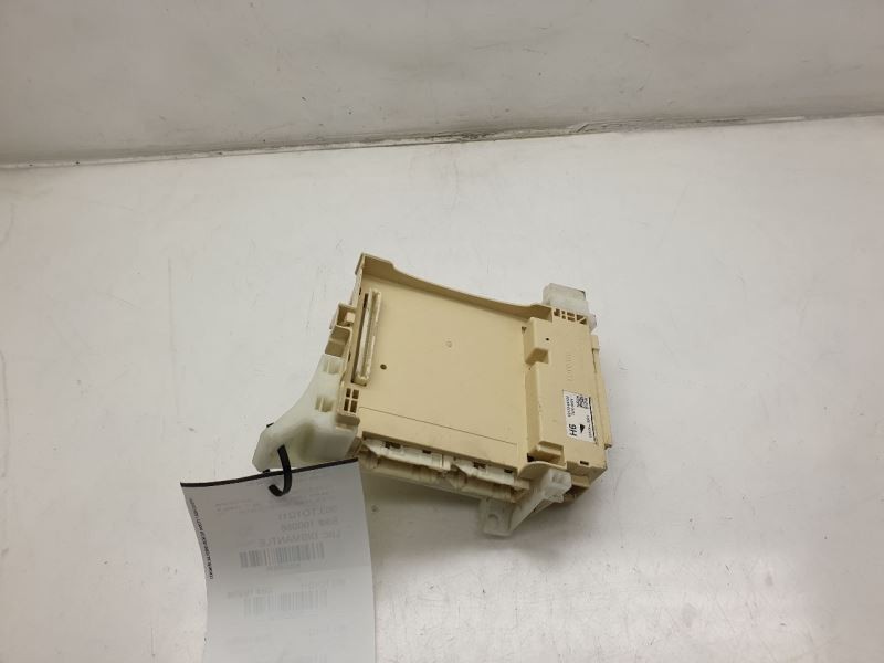 11 TOYOTA SIENNA SE 3.5L CABIN FUSE BOX 82730-08120