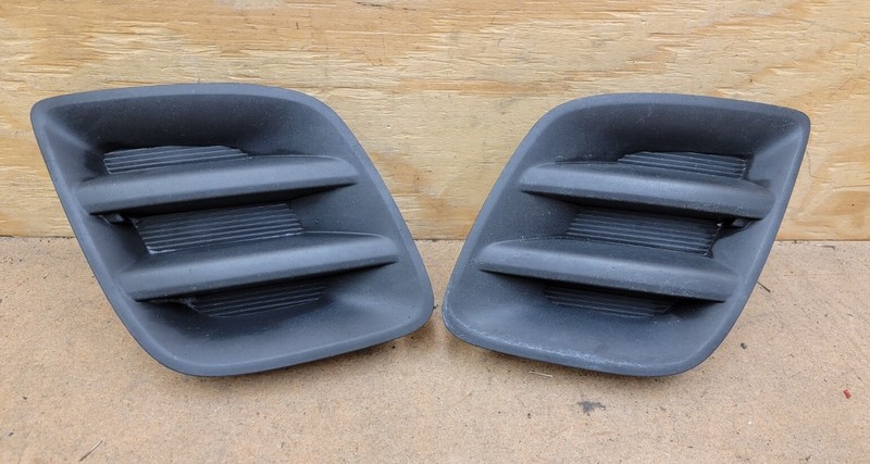 2009 - 2012 TOYOTA RAV4 Front Bumper Fog Lights Hole Cover Right & Left Side OEM