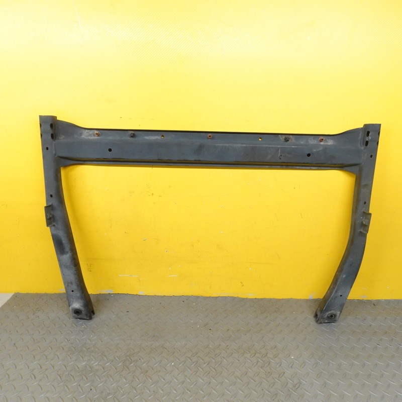 2019-2022 VOLVO XC40 COOLING RADIATOR BRACKET BLACK UNDER RADIATOR OEM 32221552