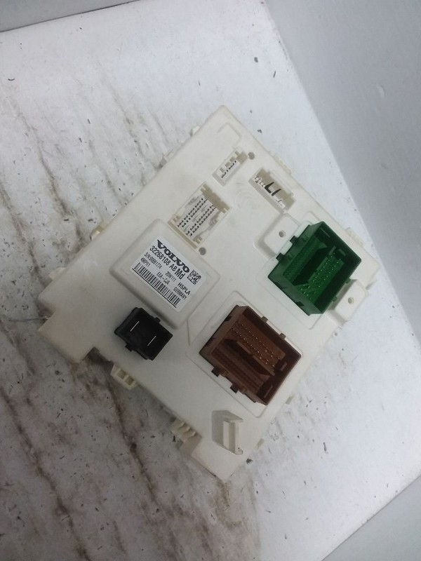 Door Control Unit Module 2020 Volvo XC40 32268108