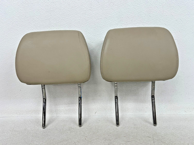 ⭐2018-2024 BUICK ENCLAVE FRONT LEFT & RIGHT SEAT HEADREST BEIGE OEM LOT2578