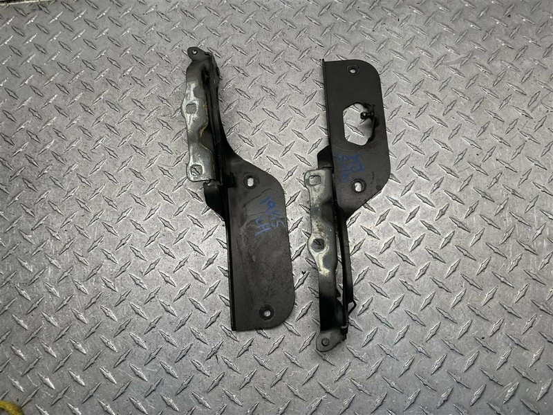 2006 JEEP GRAND CHEROKEE HOOD HINGES PAIR OEM