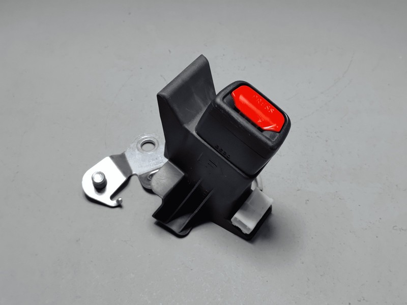 2019-25 Toyota RAV4 Rear Second Row Passenger Side Seatbelt Seat Belt Buckle OEM