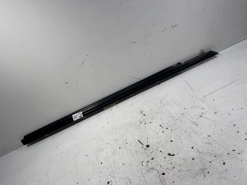 90-93 Acura Integra 4DR Right Front Door Belt Molding Black OEM