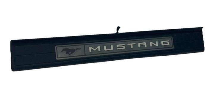 Ford Mustang door sill 2015 23 scuff plate front right side OEM FR3J6313222AAW