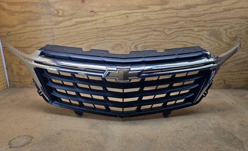 2022 2023 CHEVROLET EQUINOX UPPER FRONT GRILLE ASSEMBLY W/ Emblem 84792996 OEM