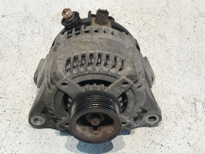 04-06 Dodge Durango Alternator Generator Charging Assembly Engine OEM