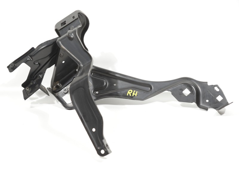 2012-2015 Mercedes C250 W204 RIGHT Front Headlight Support Bracket OEM