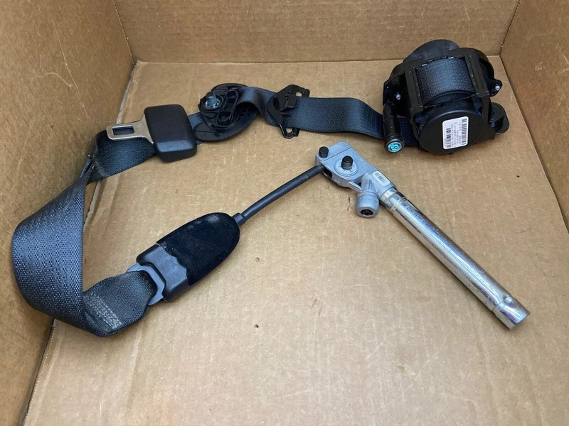 12-20 SONIC FRONT PASSENGER SEATBELT SEAT BELT PRETENSIONER RETRACTOR 95490335